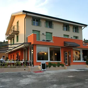 https://affittacamere-sale-e-pepe.hotelinveneto.com